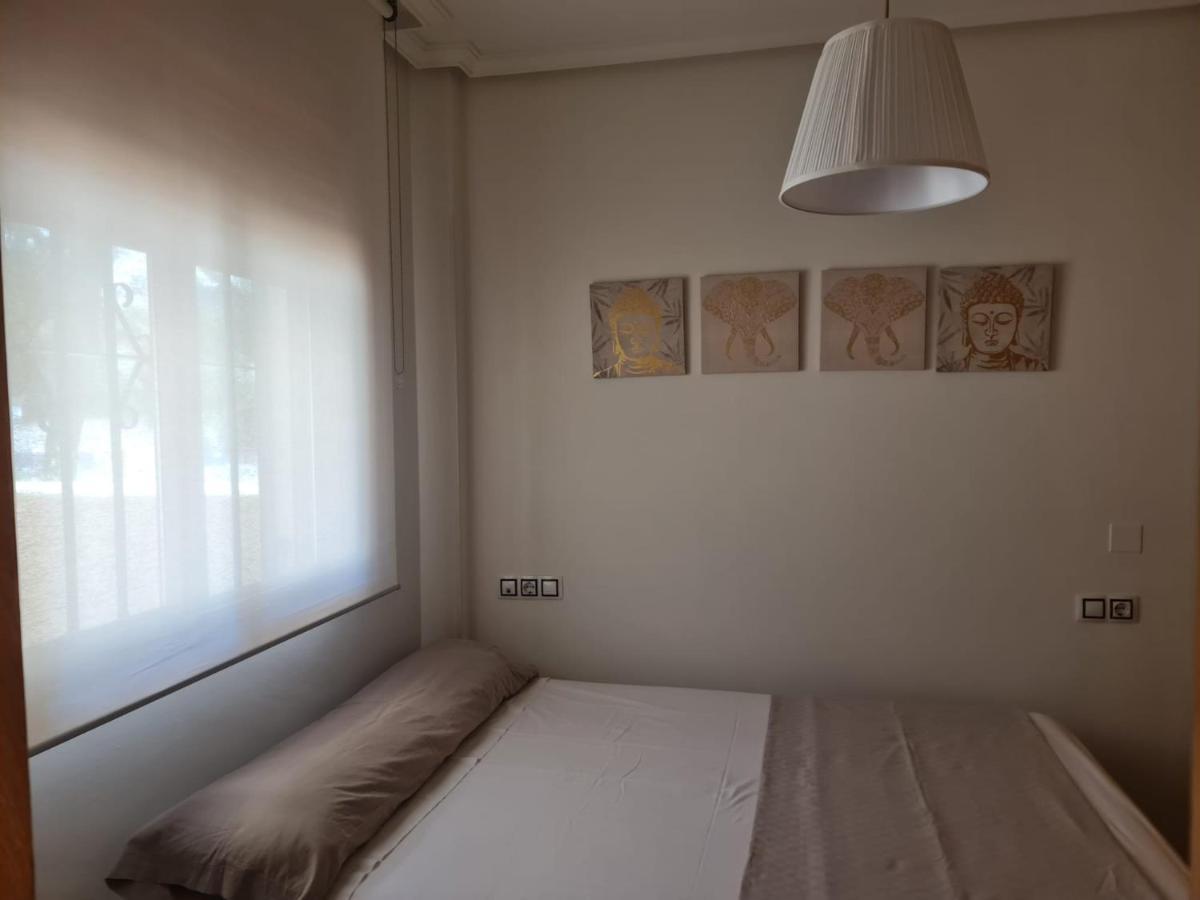 מאלגה Apartamentos Benalmarina מראה חיצוני תמונה